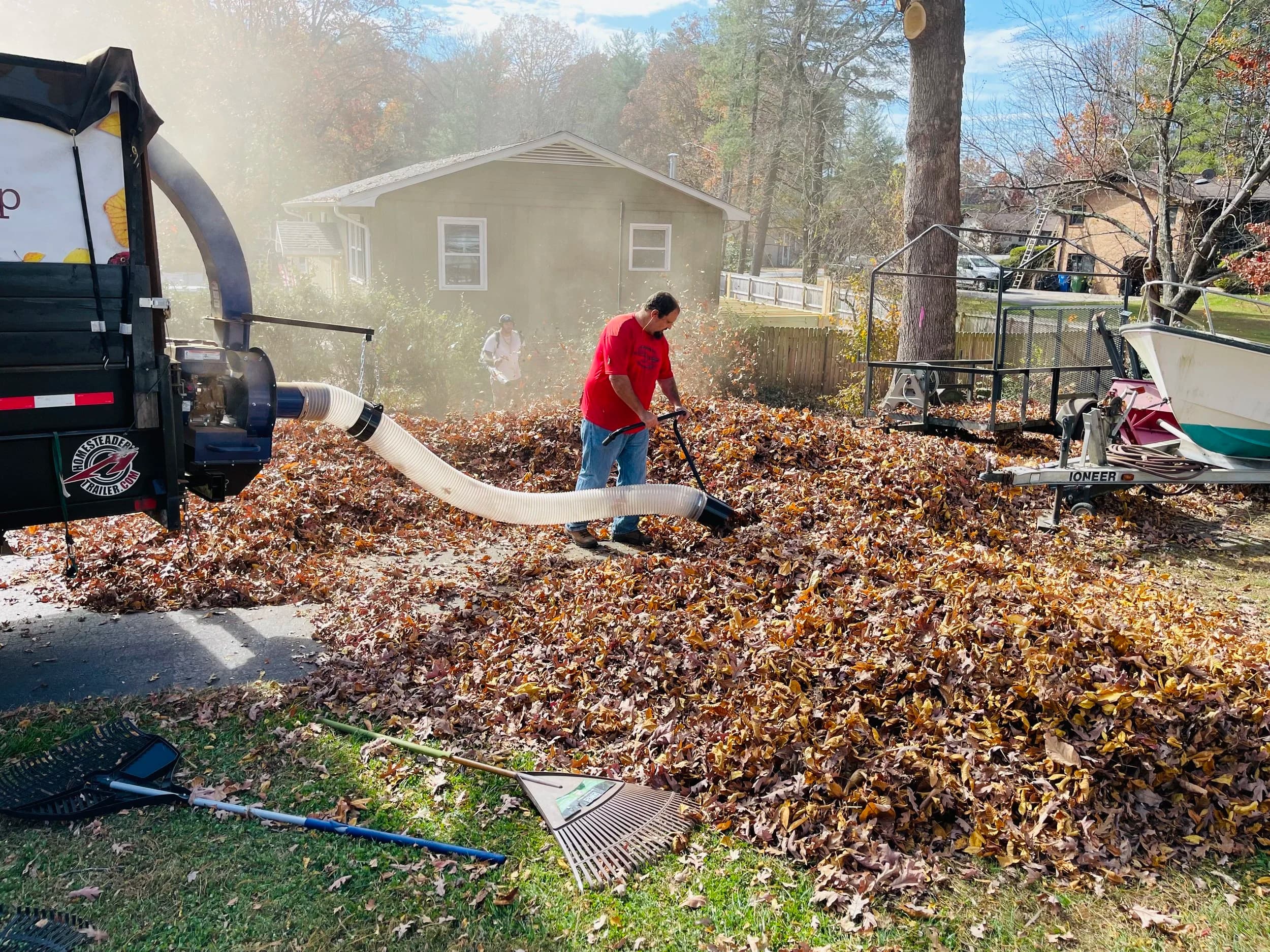 Leaf Removal Services in La Vista, NE